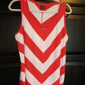 Chevron Tank Red & White Size Large